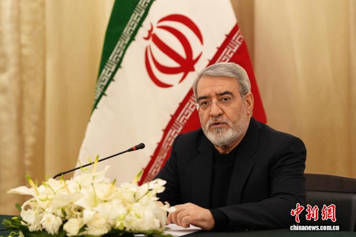3月9日，北京，伊朗驻华大使法兹里在伊朗驻华大使馆召开记者会，就当前伊朗局势相关问题答记者问。 中新社记者 张祥毅 摄
